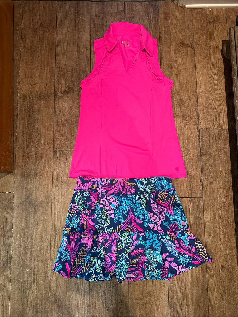 Lilly Pulitzer Pink Golf Shirt and Multicolor Floral Tiered Golf Skirt Set M